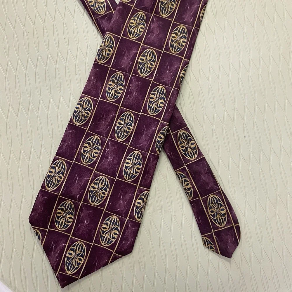 Barrington‎ Men's Necktie 100% Silk Purple/Tan/BlueGeometric 3.75
